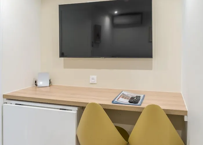 Lavie Maison Parisian Aircon Gem *