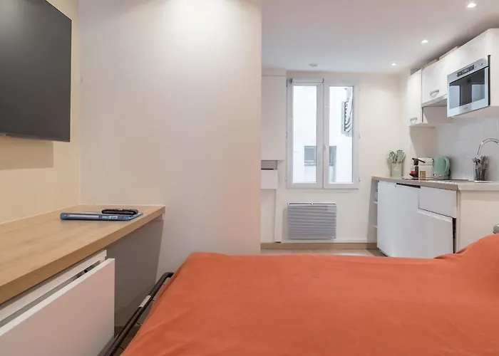 Lavie Maison Parisian Aircon Gem * باريس